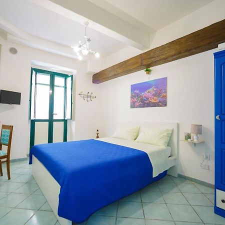 Ti Porto Al Centro Unforgettable Moments Apartment Салерно Екстериор снимка
