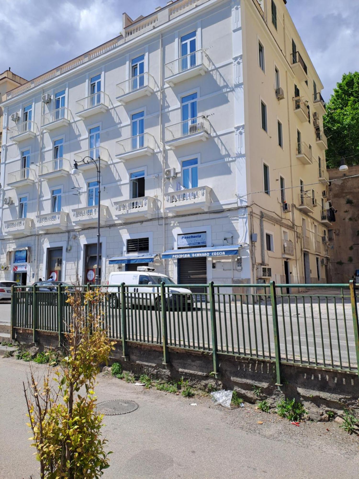 Ti Porto Al Centro Unforgettable Moments Apartment Салерно Екстериор снимка